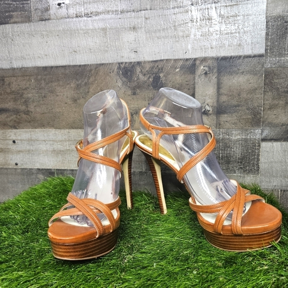 New MICHAEL Michael Kors Camel Tan Strappy Sandals | 10 - Picture 8 of 11